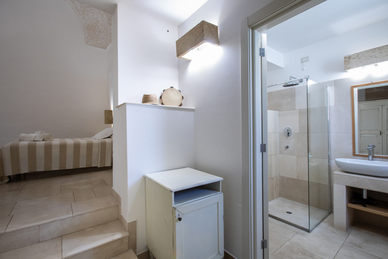 Bathroom 3, Casale Donna Rosa, Lecce