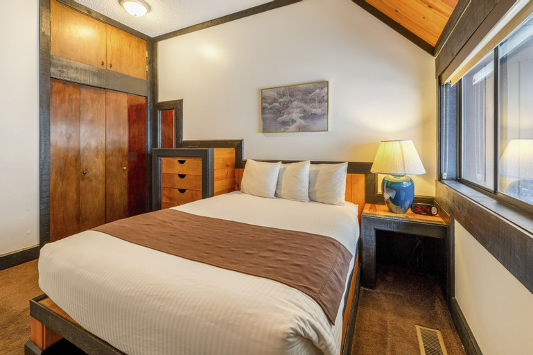 Bedroom 14