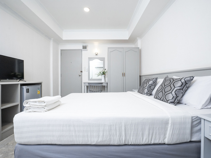 Bedroom 8