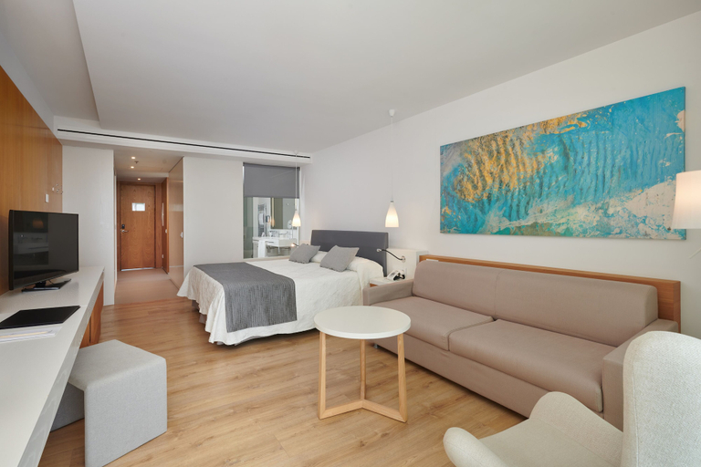Bedroom 4, Hipotels Playa de Palma Palace, Baleares