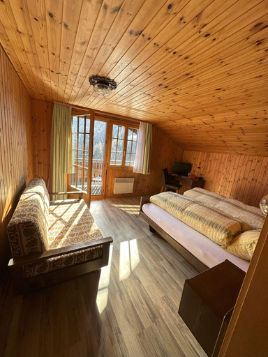Bedroom 2, Jägerheim, Goms