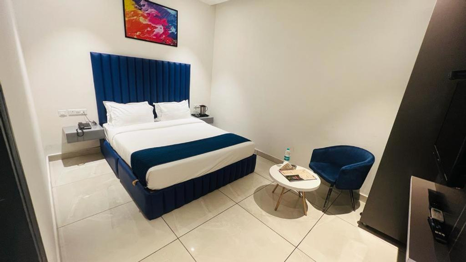 Bedroom 1, Hotel Carnival, Sahibzada Ajit Singh Nagar