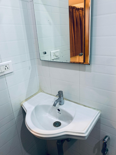 Bathroom 3, iROOMZ Sree Hotel Suncity, Krishna