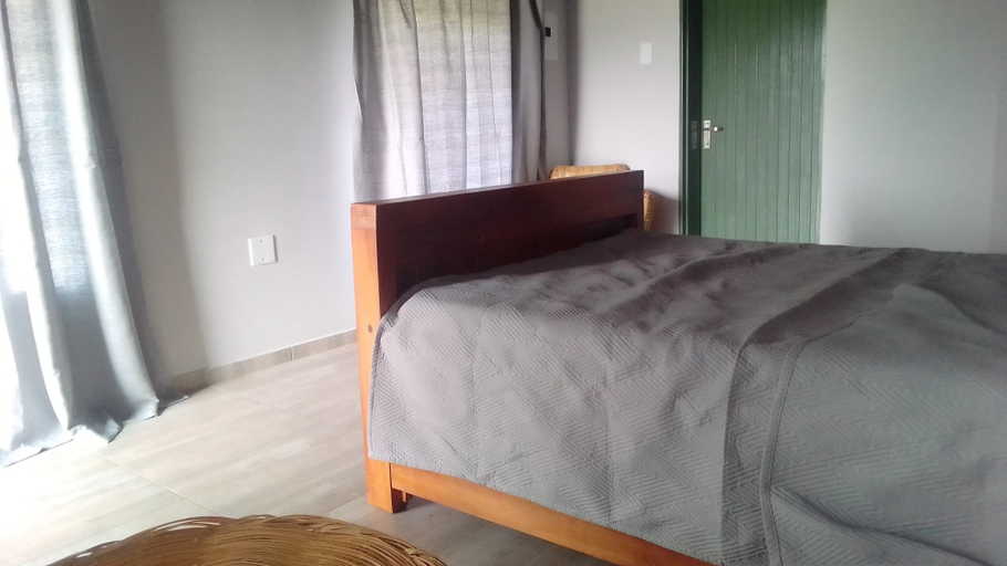 Bedroom, Khelekhele Lodge & Campsite, Ngwenpisi