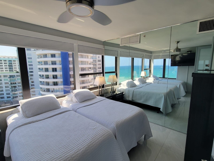 Bedroom 3, Alexander 1401 3 Bedroom Apts by RedAwning, Miami-Dade