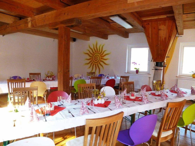 Others 5, Waldviertler Seminarhaus Gauguschmuhle, Waidhofen an der Thaya