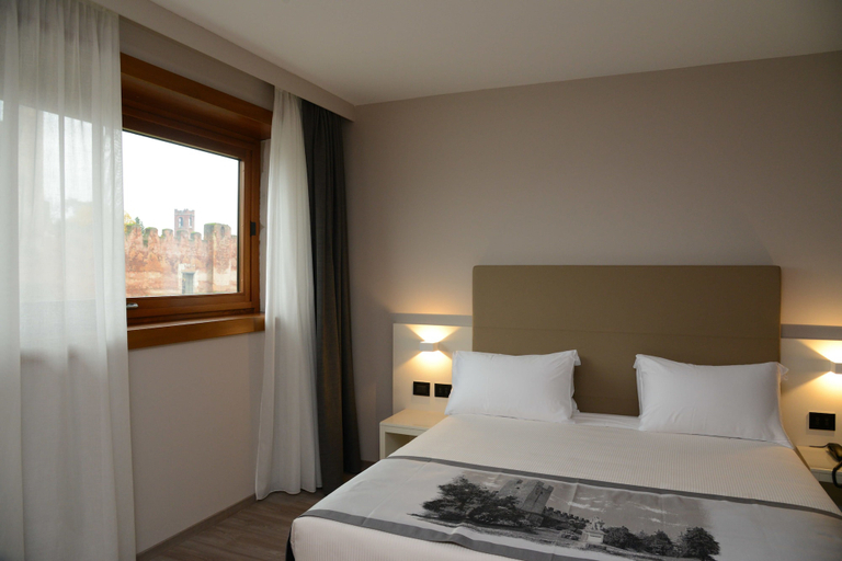 Bedroom 3, Albergo Roma, BW Signature Collection, Treviso