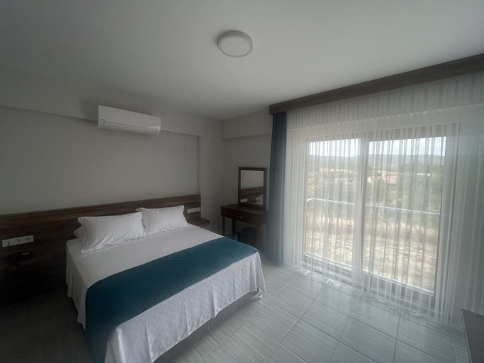 Bedroom 2, Troilus Park House Hotel, Eceabat