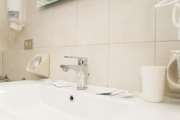 Bathroom 2, Tourist House Bologna - Fringe - Self check-in, Bologna