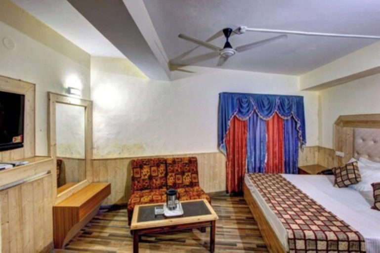 Bedroom 3, Goroomgo Highway Inn Manali, Kullu