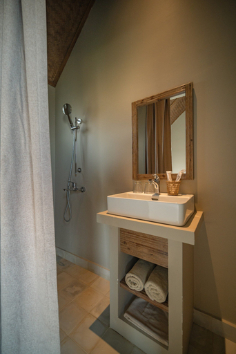 Bathroom 4, Life Resort Quy Nhon, Phù Cát