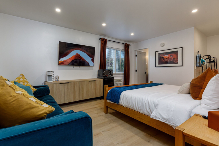 Bedroom 2, Quail Park Lodge, Kane