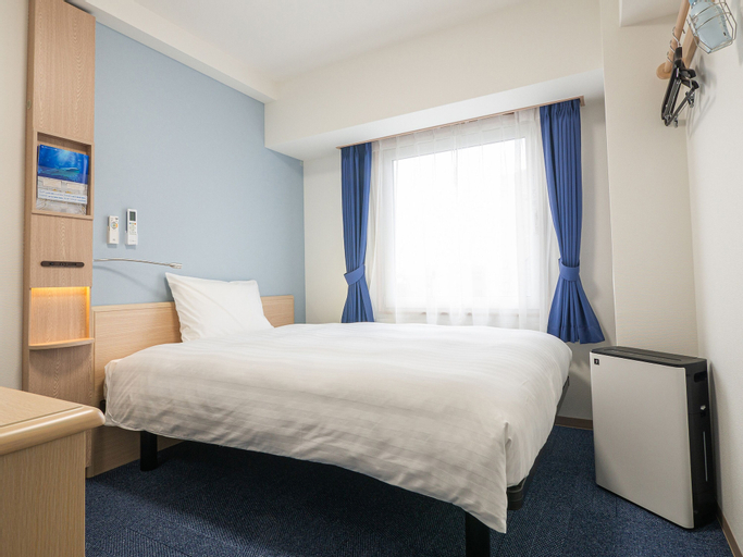 Bedroom 13