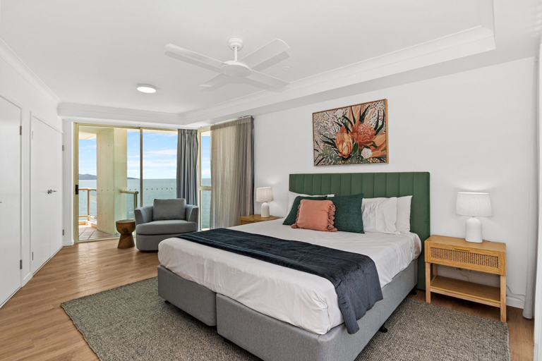 Bedroom 4, Mariners North Holiday Apartments, City