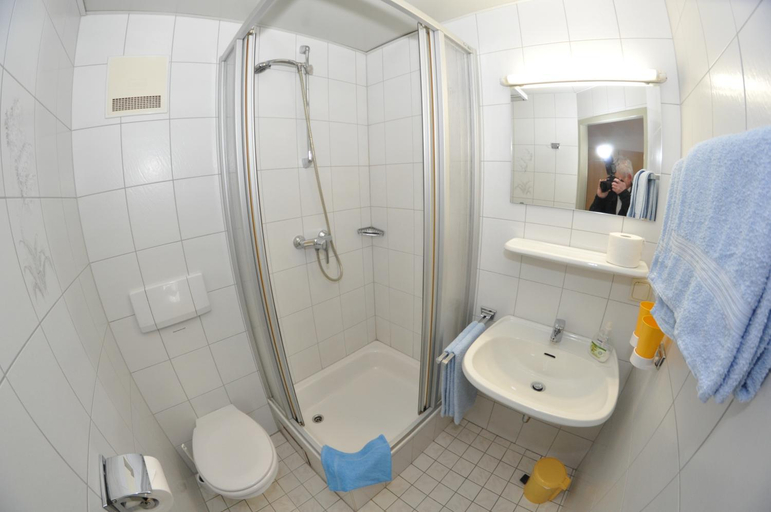 Bathroom 3, Marschalls Hotel Am Rennsteig, Sonneberg