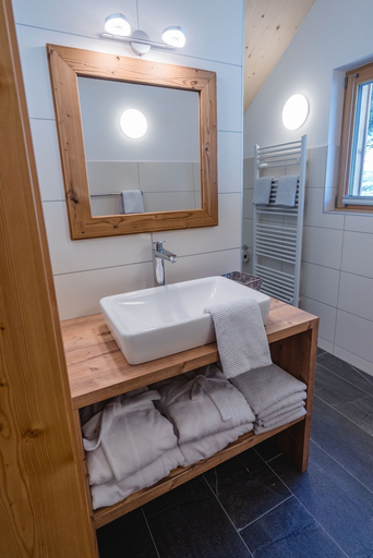 Bathroom 3, HOCHoben, Spittal an der Drau
