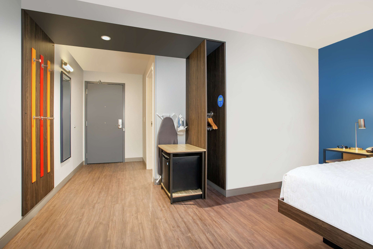 Bedroom 3, Tru by Hilton Audubon Valley Forge, Montgomery