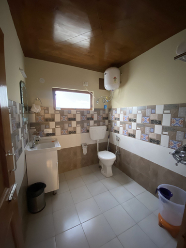 Bathroom 3, The Jungle Story By Headquarter, Shimla