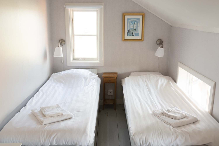 Bedroom 2, Prästgårdens Pensionat, Orust