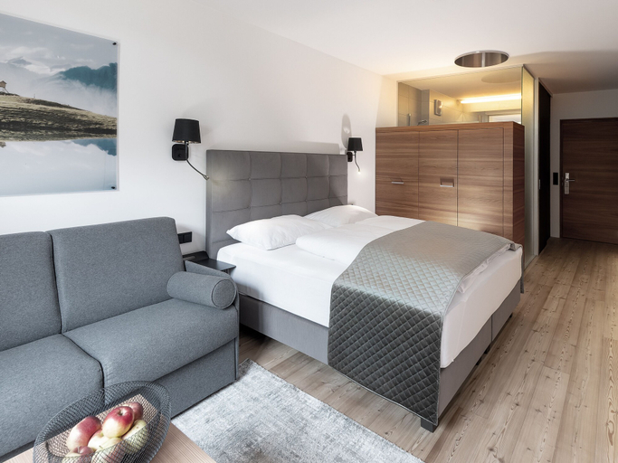 Bedroom 2, Belmonte Tirol - Boutique Hotel, Lienz
