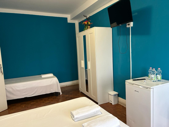 Bedroom 2, VENICE NIGHT TRIPLA ROOM SHARED TOILETD6, Venezia