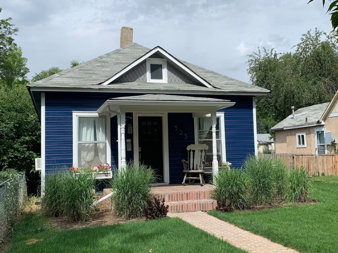 Exterior & Views 2, The Cottage! Chic Bungalow Near Old Town Square!, Larimer