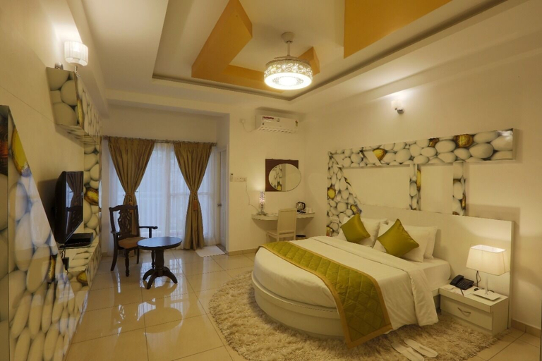 Bedroom 2, Premier Suites Business Hotel, Bangalore