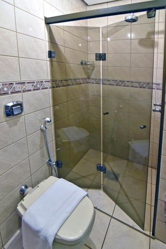 Bathroom 3, Don Antonio Hotel, Ceres