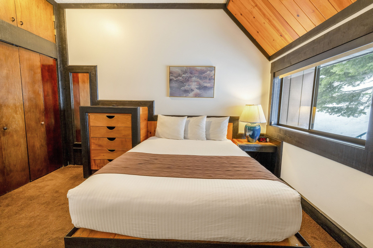 Bedroom 16