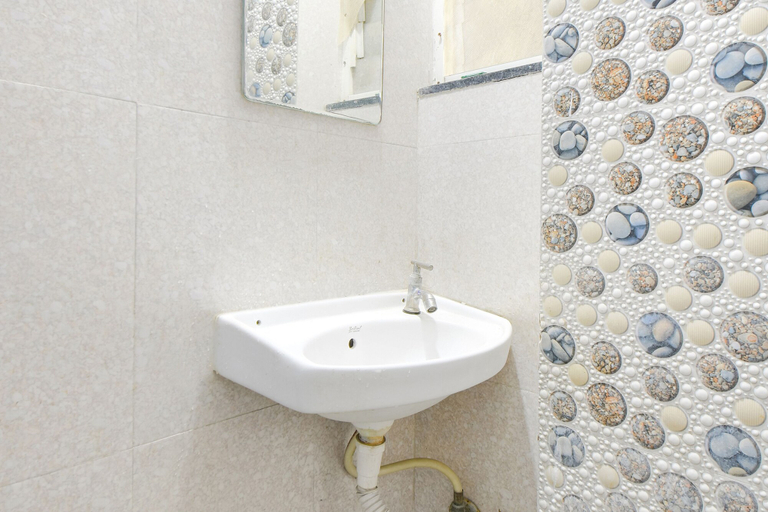 Bathroom 3, Fabhotel Happy Stay Inn, Nagpur