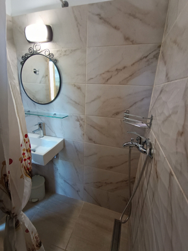 Bathroom 5, Gongis Studios, Ionian Islands