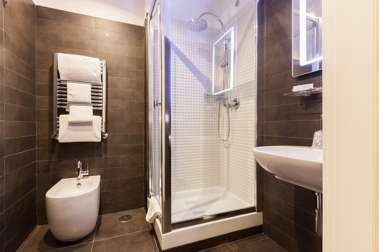 Bathroom 5, Deko Rome, Rome