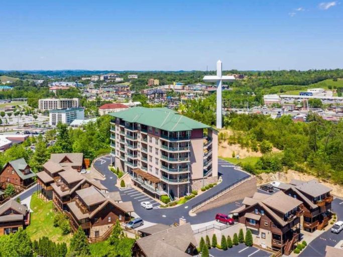Exterior & Views, Bearadise Dreams, Sevier