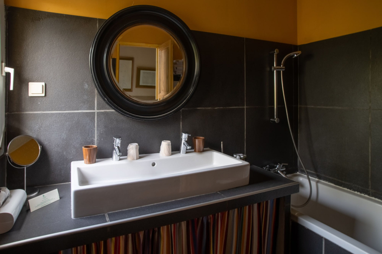 Bathroom 4, HOTEL et APPARTEMENTS DOMAINE DES CLOS - Teritoria, Gard