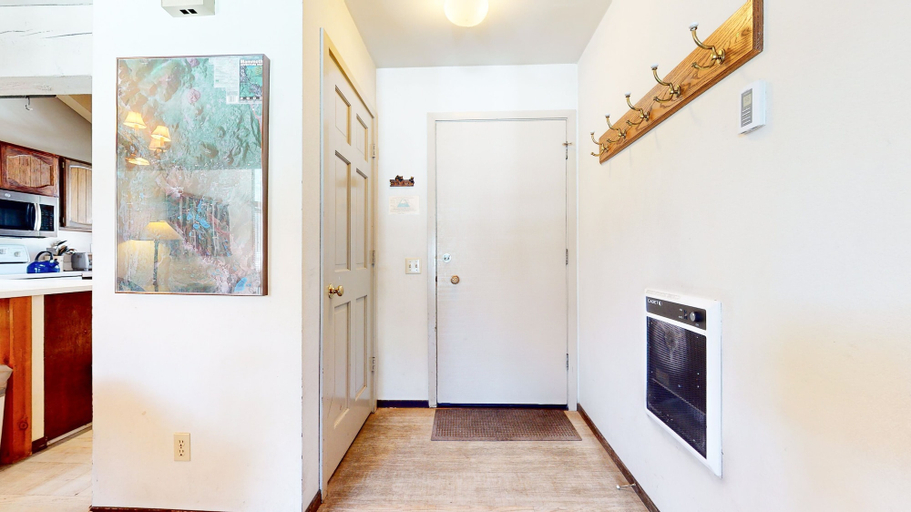 Private kitchen 4, Wildflower #6 2 Bedroom Condo, Mono
