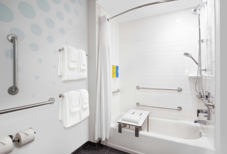 Bathroom 4, Tru by Hilton Audubon Valley Forge, Montgomery