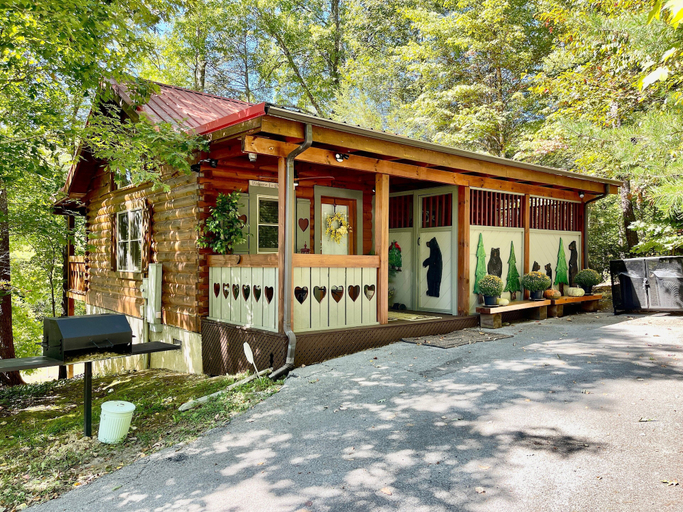 Exterior & Views, Snoozers Hollow, Sevier