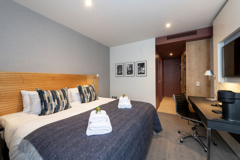 Bedroom 3, Apex City of Edinburgh Hotel, Edinburgh