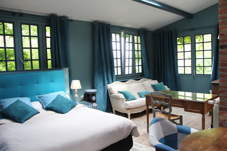 Bedroom 4, Les Jardins Carnot, Oise