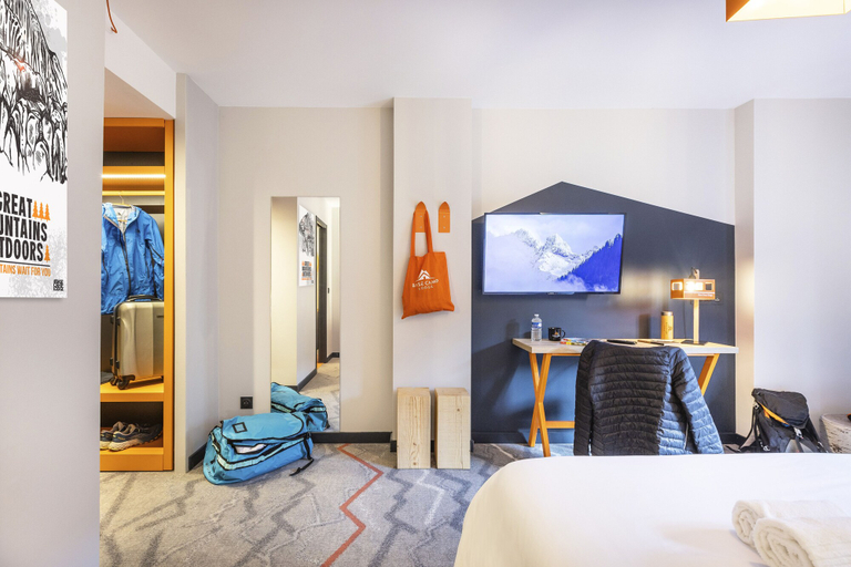 Bedroom 3, Base Camp Lodge - Albertville, Savoie