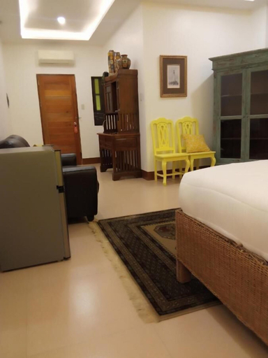 Bedroom 4, Residencia Orlina, Dumaguete City