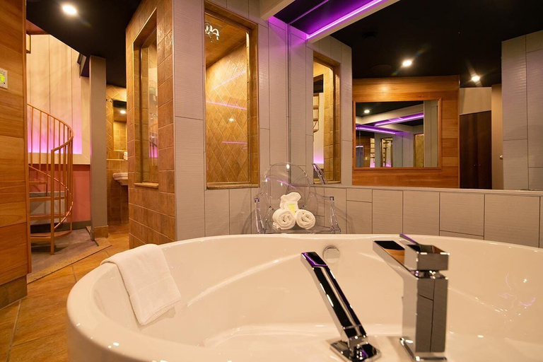 Bathroom 3, Hotel Le Rivage, Laval