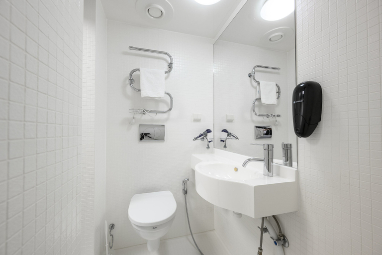 Bathroom 4, GreenStar Hotel Oulu, Northern Ostrobothnia