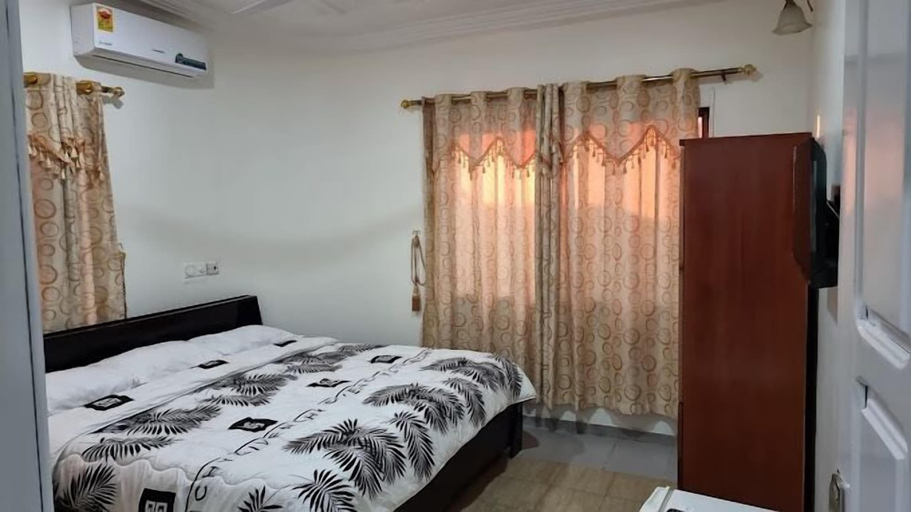 Bedroom 2, Crislord Palace Hotel, Shama Ahanta East