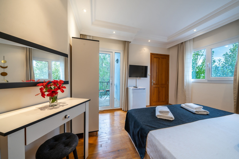 Bedroom 4, Lacitrus Villa Hotel, Kaş