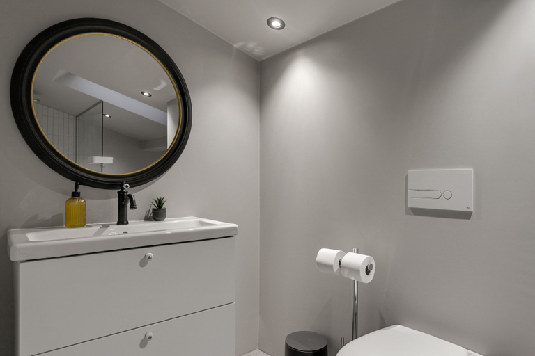 Bathroom 4, Gagginn Siglo, Siglufjörður
