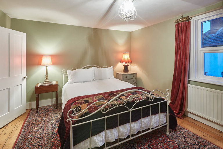 Bedroom 3, Tilldene, Kent