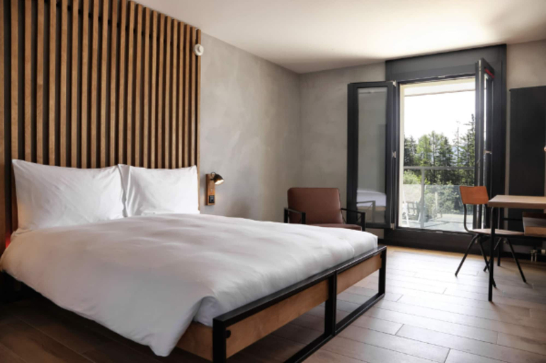 Bedroom 3, Alaia Lodge, Sierre
