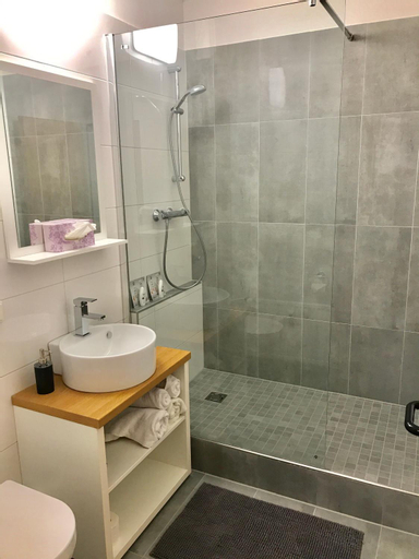 Bedroom 3, HappyStayApartments, Villach