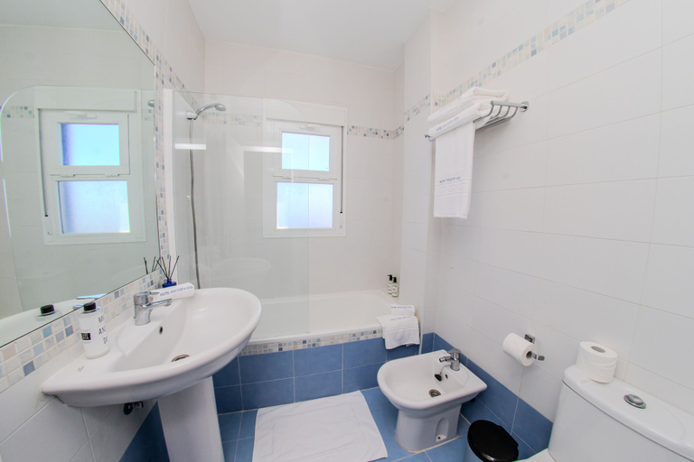 Bathroom 4, VIVE COSTA AZUL, Málaga